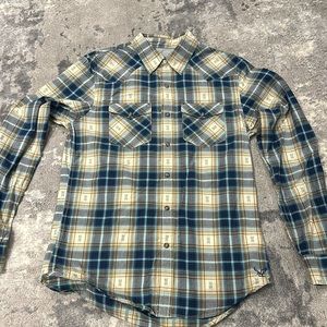 American eagle button up